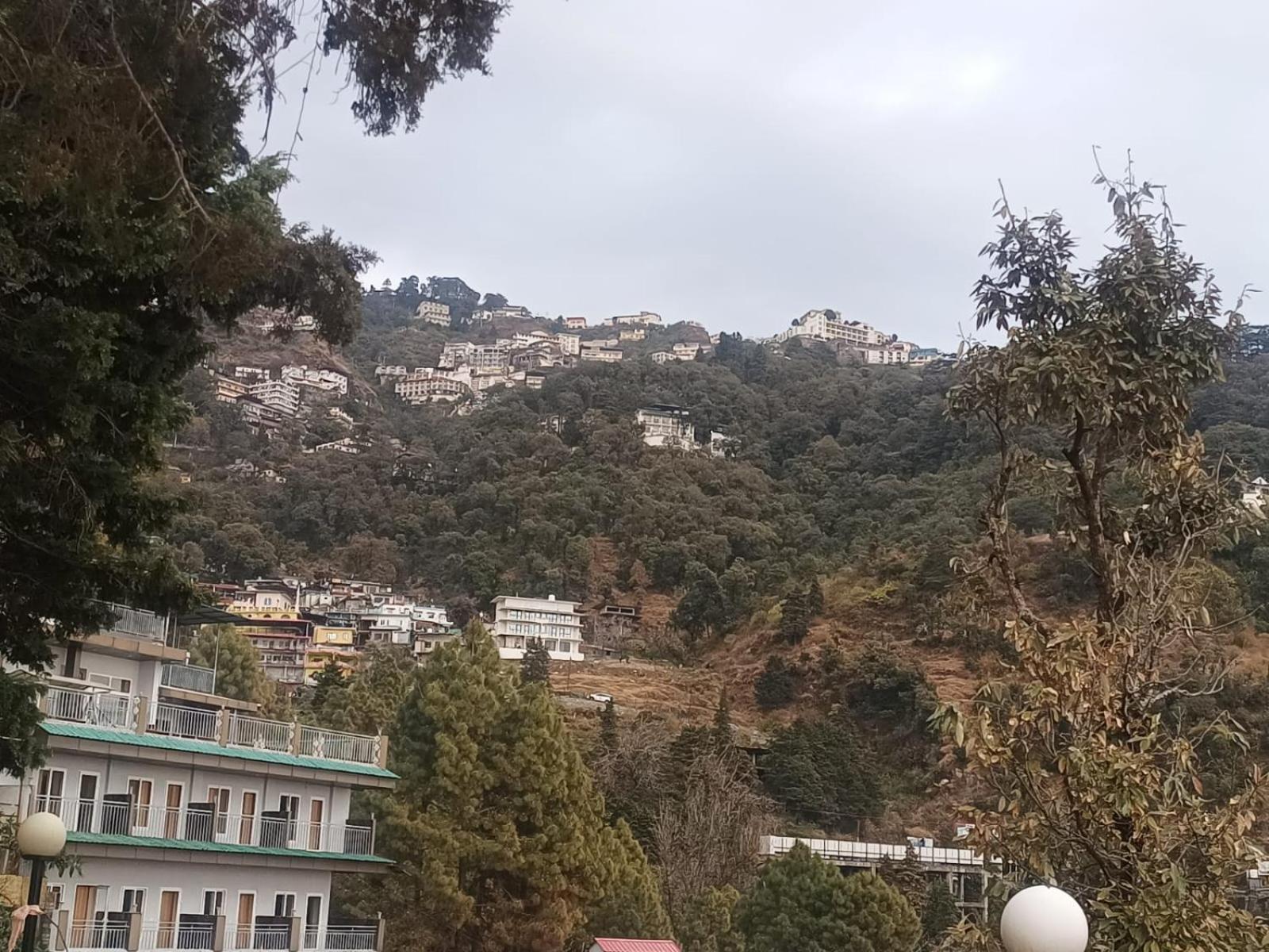 Hotel Himalayan Village Masuri Exterior foto