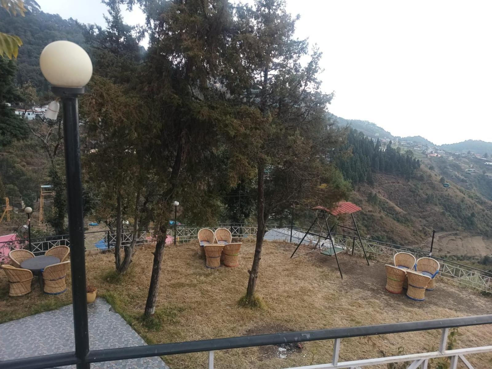 Hotel Himalayan Village Masuri Exterior foto