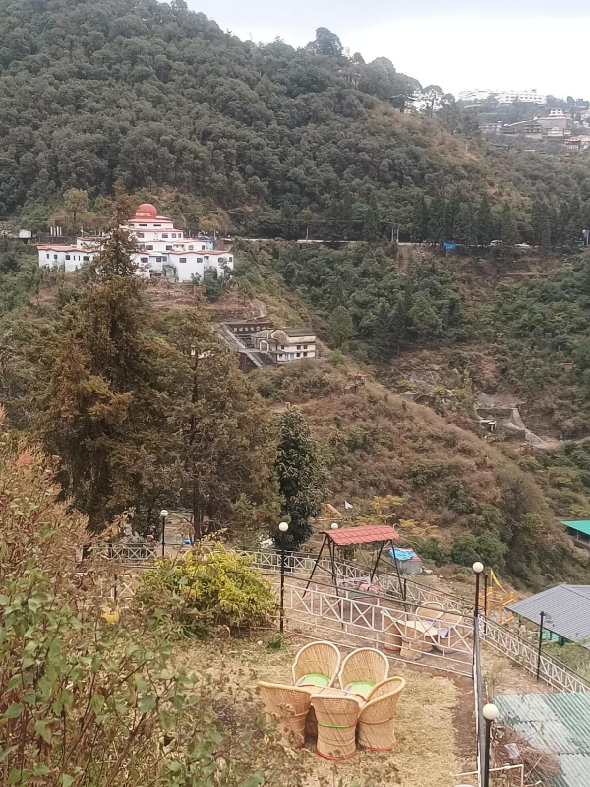 Hotel Himalayan Village Masuri Exterior foto
